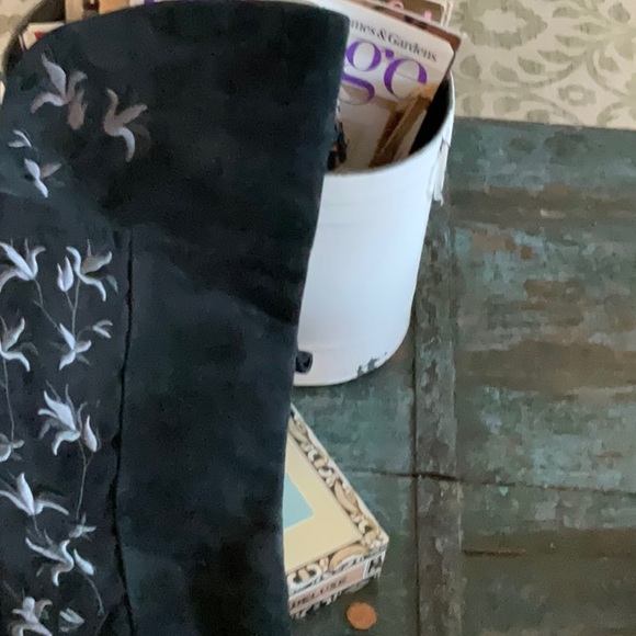 Kenneth Cole above the knee nwot embroidered boots - Picture 9 of 16